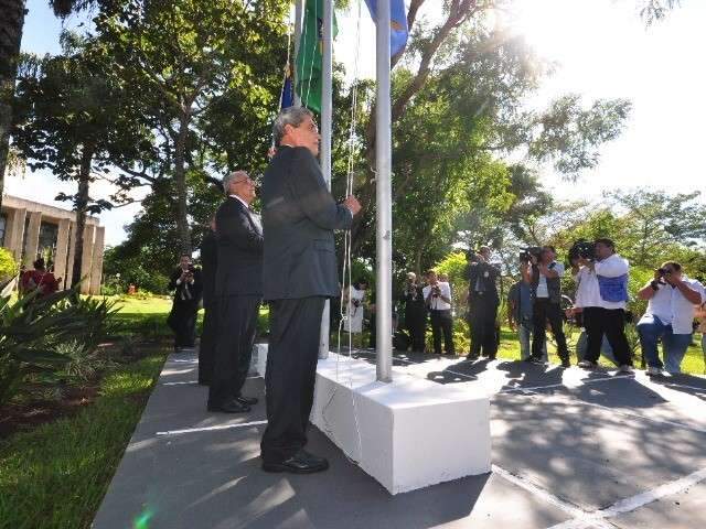 Com 2 novos deputados, Assembleia Legislativa retoma os trabalhos 