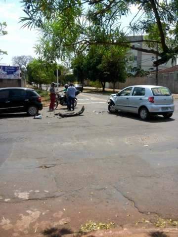 Leitor registra batida em rua recorrente em acidentes na Vila Sobrinho
