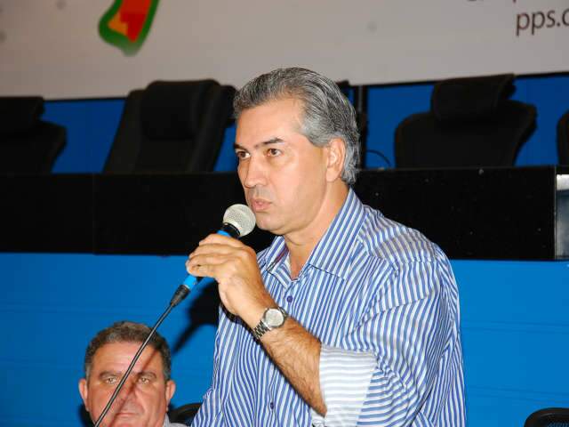  Para Azambuja, PMDB deveria abrir m&atilde;o de candidatura pr&oacute;pria na Capital 