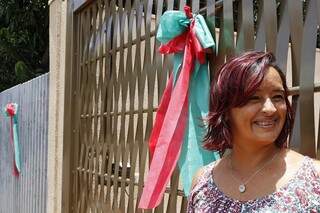A dona de casa Eliana Campos Peres, apoia a iniciativa de dona Judite.(Foto: Gerson Walber)