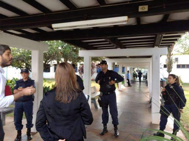 Reitora tempor&aacute;ria convoca Guarda Municipal e causa tens&atilde;o na UFGD