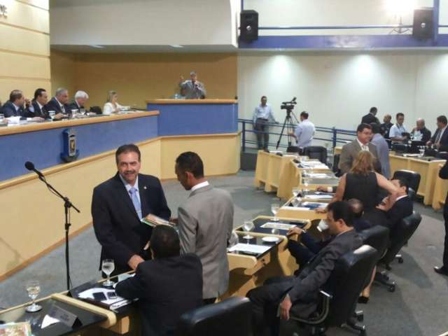 Vereadores apontam ilegalidade na nomea&ccedil;&atilde;o de tr&ecirc;s secret&aacute;rios de Bernal