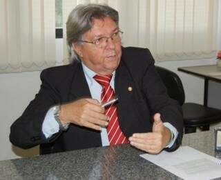 CNMP quer o MPE propondo demissão de Miguel Vieira e ação de improbidade (Foto: arquivo)