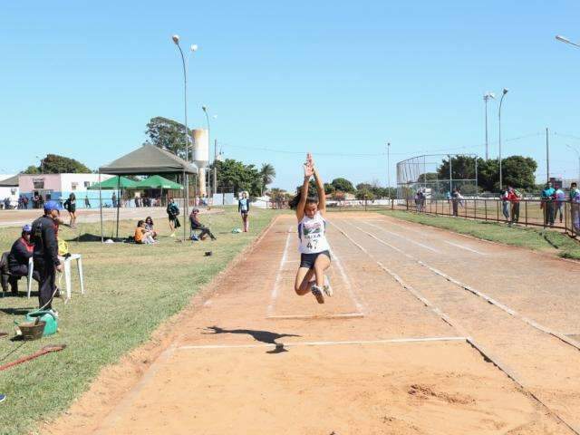 Nata&ccedil;&atilde;o e atletismo movimentam Jogos Escolares da Juventude no interior