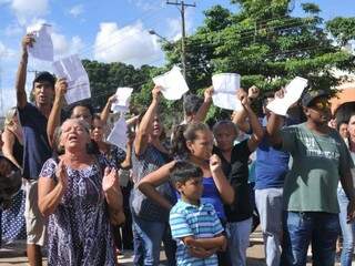Protesto na avenida Gury Marques na tarde de hoje (Foto: Alcides Neto)
