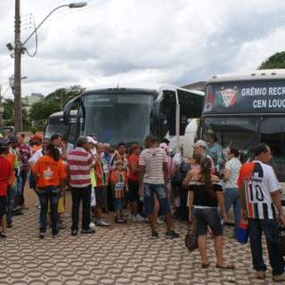 Ano passado a torcida do Naviraiense acompanhou o time até Santos (SP). Arquivo/Naviraiense