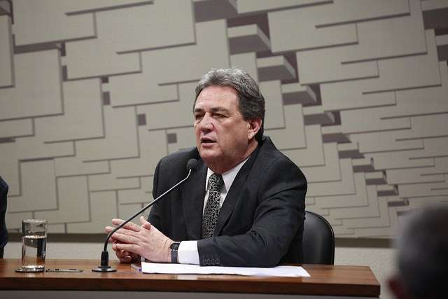 Moka defende fim das elei&ccedil;&atilde;o proporcional por distorcer resultado