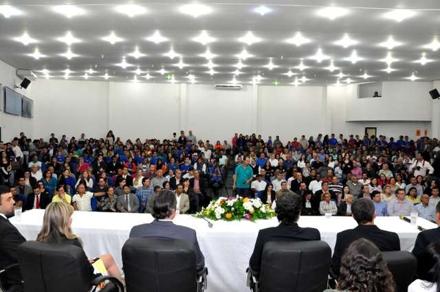 Em ato contra corrup&ccedil;&atilde;o, juiz pede mais participa&ccedil;&atilde;o na pol&iacute;tica