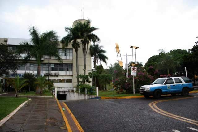 Invas&atilde;o da Prefeitura teve at&eacute; troca de fechaduras e caso foi parar na pol&iacute;cia