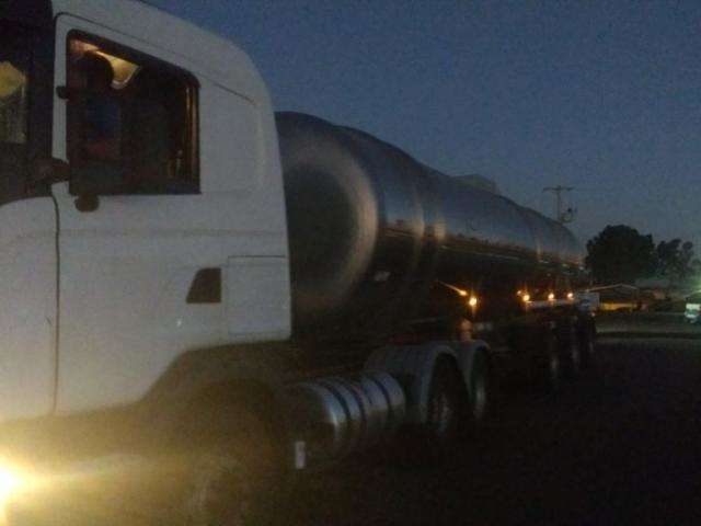 Caminh&atilde;o com 38 mil litros de diesel &eacute; apreendido sem licen&ccedil;a ambiental
