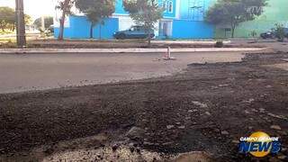 Chuva arranca asfalto na Rua da Divisão; Nova Lima e Caiobá também têm estragos