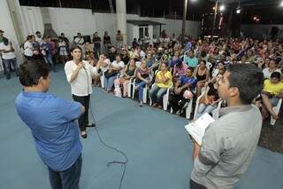 Rose Modesto conversou com representantes dos servidores municipais (Foto: Divulgação - Assessoria)