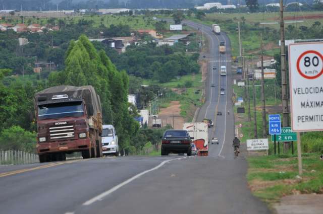BR-163 tem 11 trechos com obras nesta sexta-feira, diz concession&aacute;ria