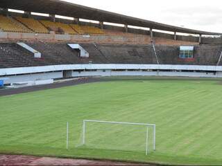 Estádio Morenão será liberado apenas para o Estadual da Série A de 2013 (Foto: Rodrigo Pazinato)