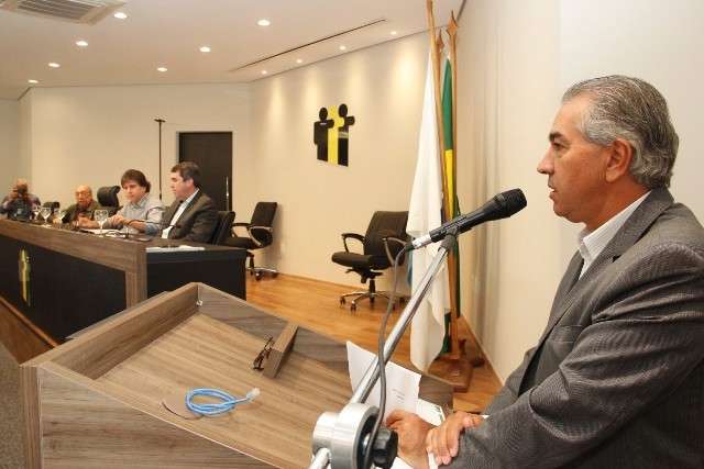 Governador e prefeitos querem conclus&atilde;o de obras paradas em MS