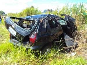 Capotagem mata 1 pessoa e deixa 3 feridas na BR-163