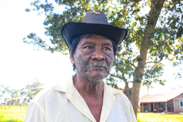 &Iacute;ndios ateam fogo em casa da fazenda Cambar&aacute; em mais um dia tenso