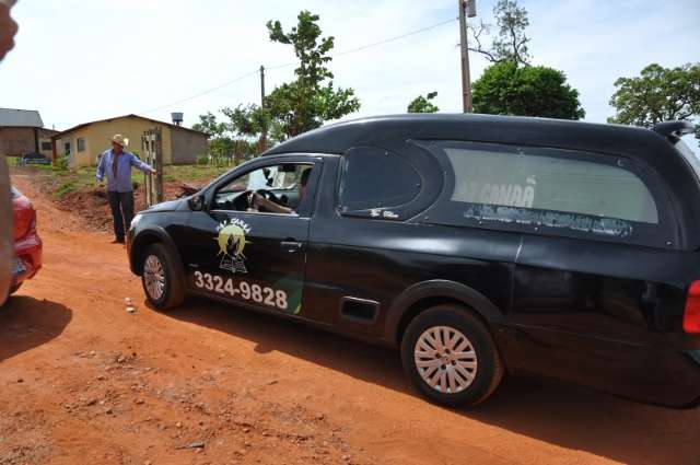 Oper&aacute;rio sofre mal s&uacute;bito e morre dirigindo m&aacute;quina em empresa