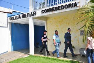 Dois policiais envolvidos se apresentaram à corregedoria nesta quarta-feira (Foto: João Garrigó) 