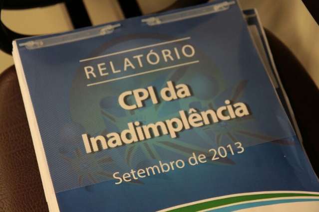 Leitura do relat&oacute;rio da CPI do Calote deve levar de 8 a 10 horas