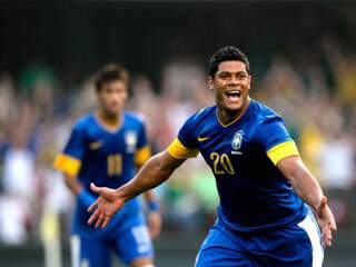 Hulk fez o gol da vitória em partida com atuação apagada do craque Neymar (Foto: Gazeta Press)