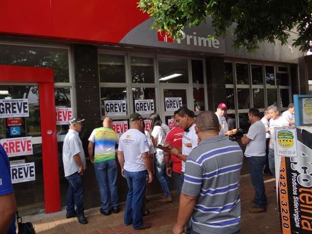 Com greve de banc&aacute;rios no 4&ordm; dia, regi&atilde;o de Dourados tem 36 ag&ecirc;ncias fechadas