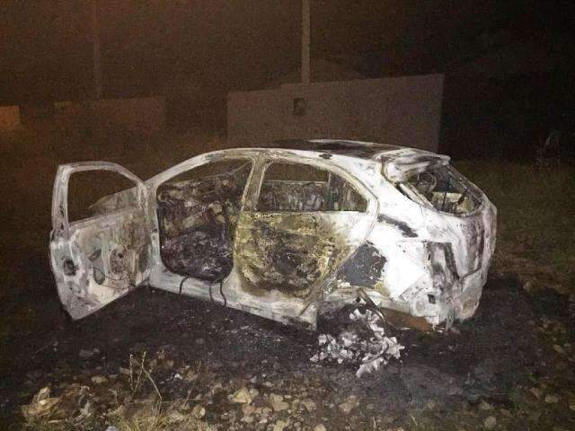 Homem &eacute; executado a tiros ao chegar para anivers&aacute;rio e mulher fica ferida