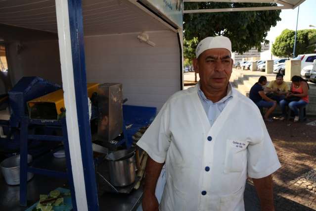 Em dias de calor e tempo seco, garaparias vendem at&eacute; R$ 400 por dia