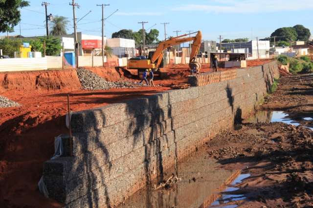 Obras interditam vias movimentadas; Confira caminhos alternativos