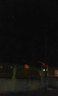 Postes de energia apagados deixam escuridão em bairro e moradores apreensivos