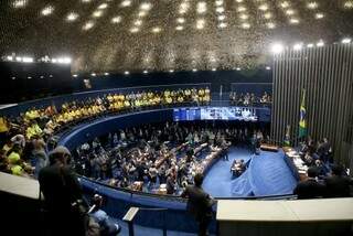 Plenário do Senado vota substitutivo ao PLS 206/2017, que institui o Fundo Especial de Financiamento de Campanha (Foto: Wilson Dias/Agência Brasil)