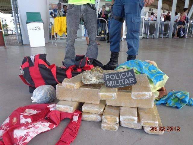 Preso rapaz de 18 anos que levava maconha de MS para Rond&ocirc;nia