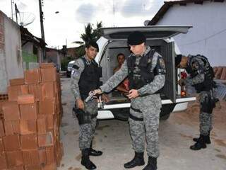 Policiais durantes ações em Alagoas (Foto: Claudemir Mota - Fotógrafo MPE/AL)