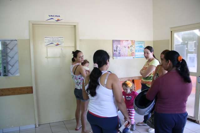 Procura supera oferta e acaba vacina contra a gripe em postos