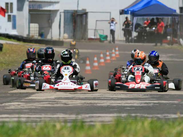 Campo Grande recebeu 4&ordf; etapa do Estadual de Kart neste domingo 