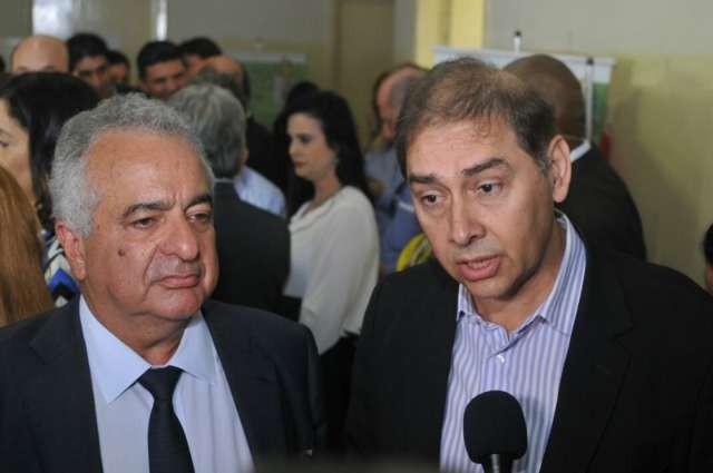 Prefeito diz que ir&aacute; recorrer para retomar cobran&ccedil;a da taxa de ilumina&ccedil;&atilde;o