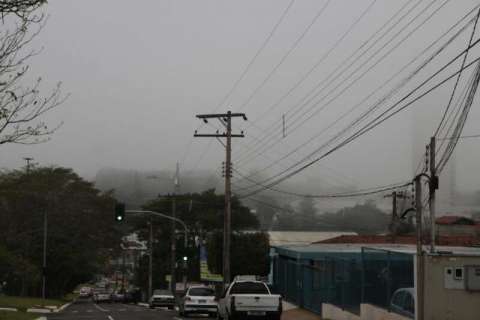 Frio provoca nevoeiro em Campo Grande e amanhã mínima será 9º C