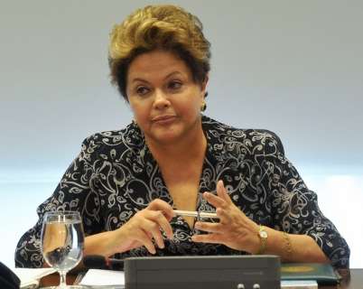 Popularidade de Dilma despenca 27 pontos após protestos