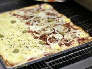 Com temperaturas baixas, pedidos de pizzas chegam a dobrar (Foto: Divulgação Pizzarella)