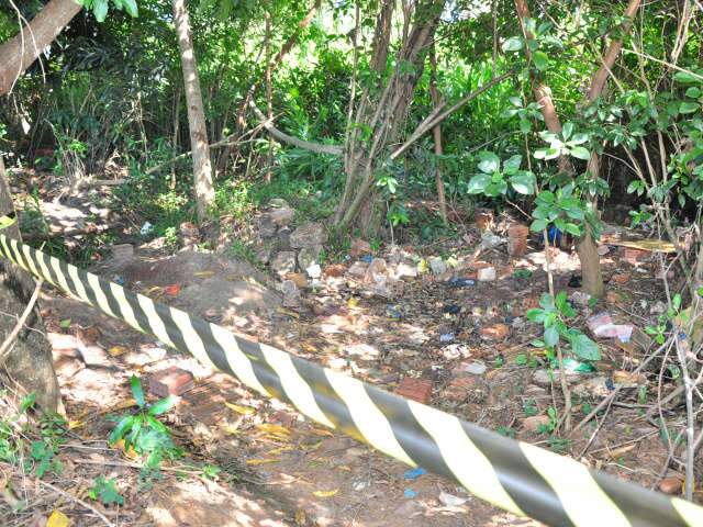  Idosa &eacute; encontrada com 80% do corpo queimados em matagal na Capital