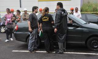 Andrey Galileu Cunha foi morto a tiros na rua Rio Grande do Sul. Ele era passageiro de um Fiat Siena. O motorista também foi baleado. (Foto: Marlon Ganassin/ Arquivo)
