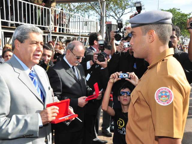  Andr&eacute; sugere &quot;maquiar&quot; nova lei de incentivo para evitar questionamento