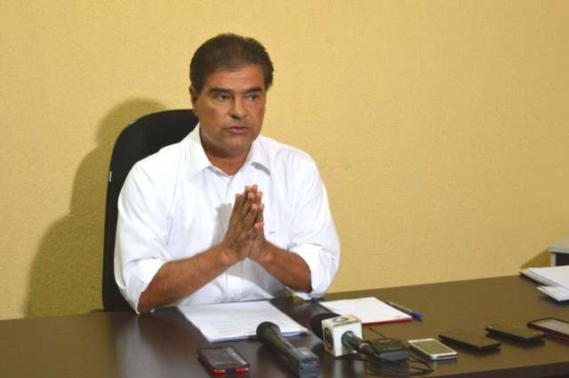 Ex-prefeito v&ecirc; cunho pol&iacute;tico em investiga&ccedil;&atilde;o e nega irregularidades
