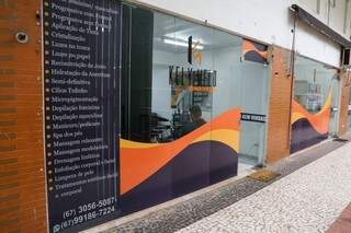 Kely Melo Espaço da Beleza está localizado na Galeria Dona Neta, que fica na Avenida Afonso Pena, 2081.