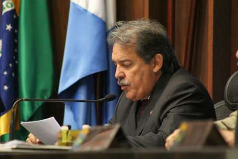 “Se entende que está errado, não é problema meu”, diz Arroyo sobre TCE