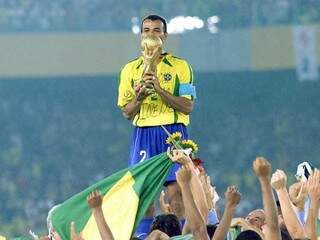 Cafu, capitão da Seleção na conquista da Copa do Mundo de 2002 no Japão. Hoje o craque é atração nas Moreninhas (Foto: Arquivo/CBF)