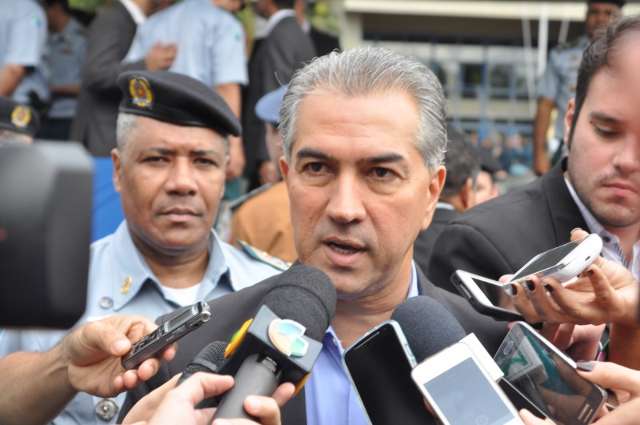 Governador se re&uacute;ne com servidores e participa de inagura&ccedil;&atilde;o de hospital