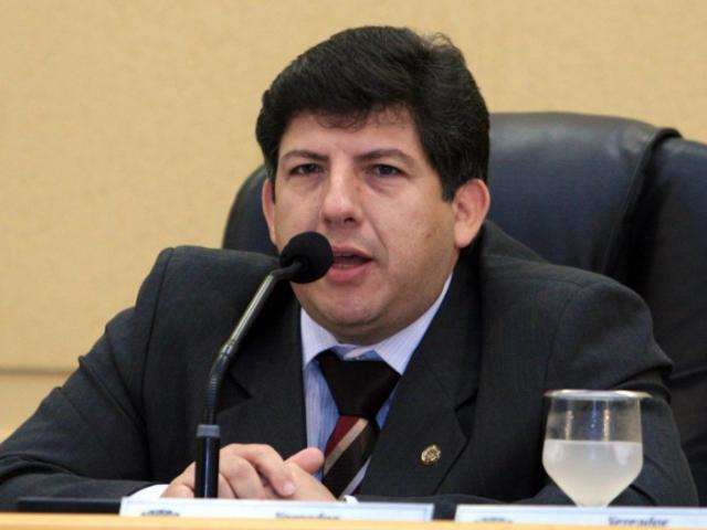 Bernal pediu &agrave; C&acirc;mara sa&iacute;da de L&iacute;dio Lopes e posse de Gilmar Olarte