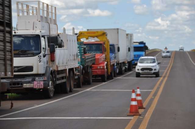 Bloqueio de rodovias em MT pode afetar abastecimento mais cedo 