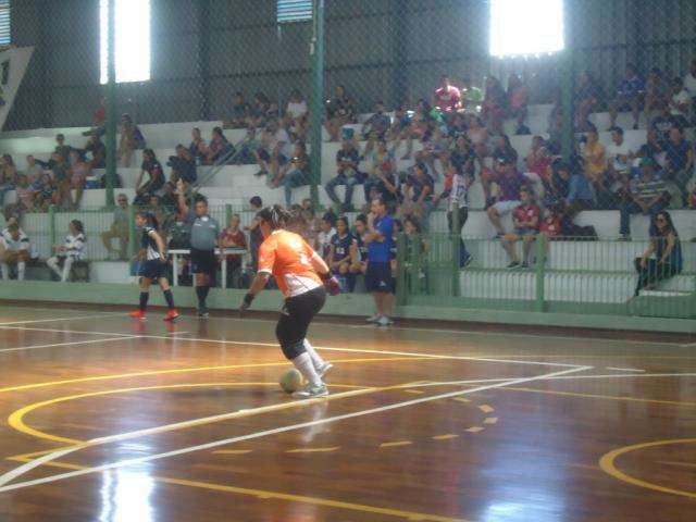 Copa Pelezinho de futsal feminino define amanh&atilde; as equipes campe&atilde;s